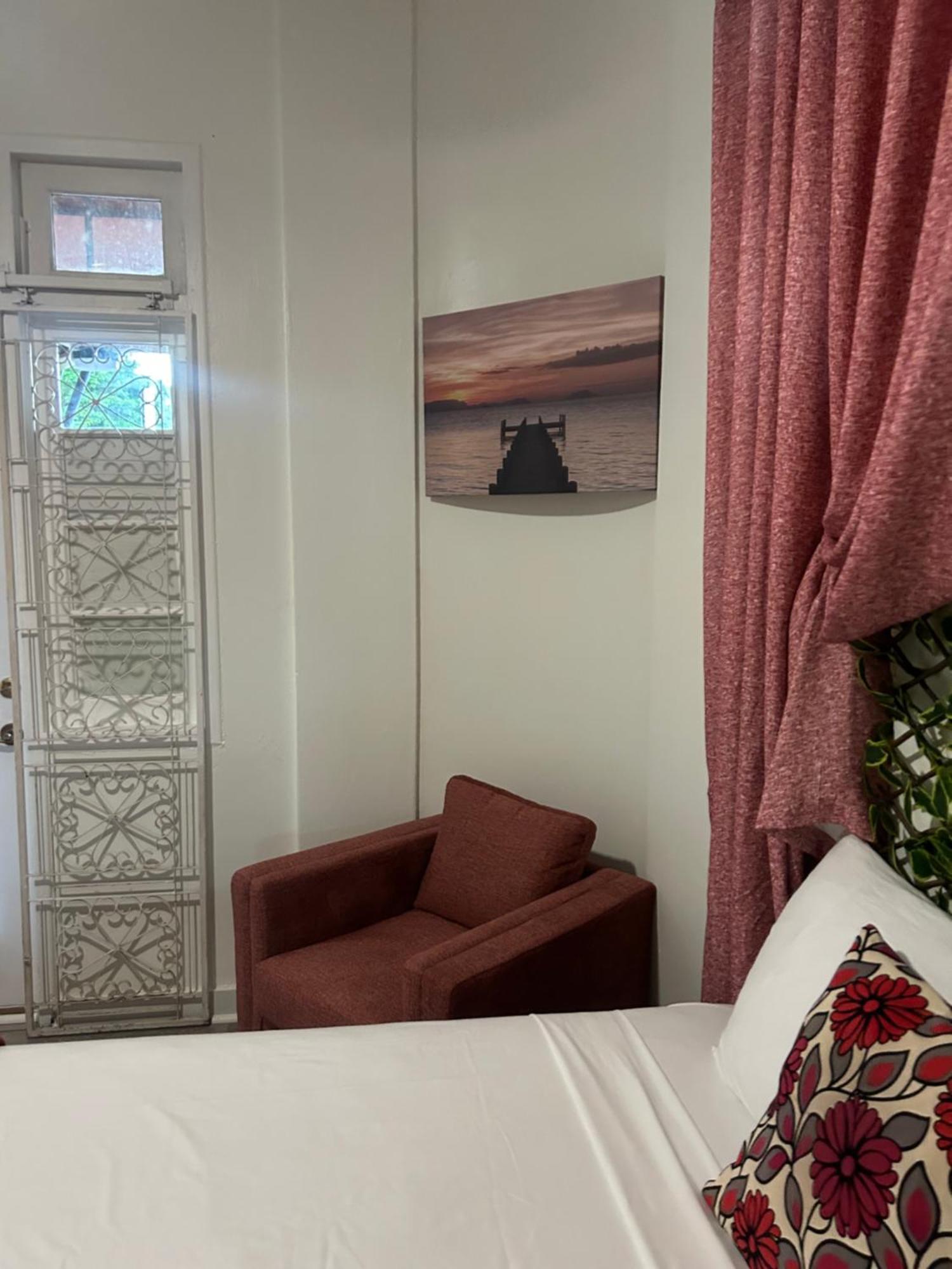 Bed and Breakfast The Royal Nest Trinidad Diego Martin Zewnętrze zdjęcie